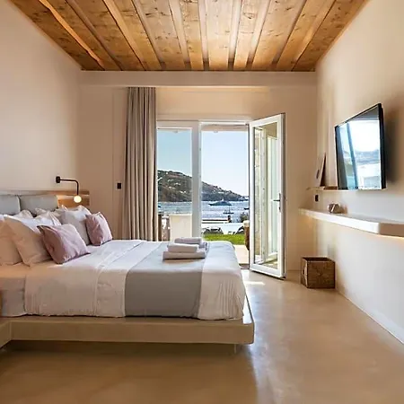 Sea View Hotell 3*